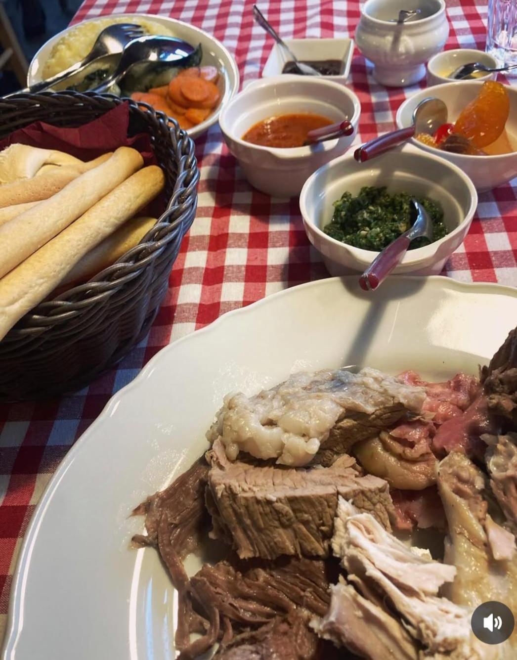 Ca Nostra B&B Home Restaurant Portacomaro Luaran gambar